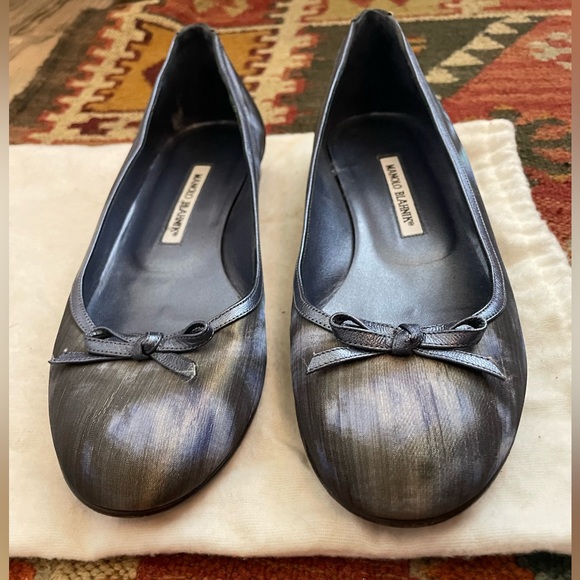 EUC Sz 39 Manolo Blahnik satin flats - Picture 3 of 7